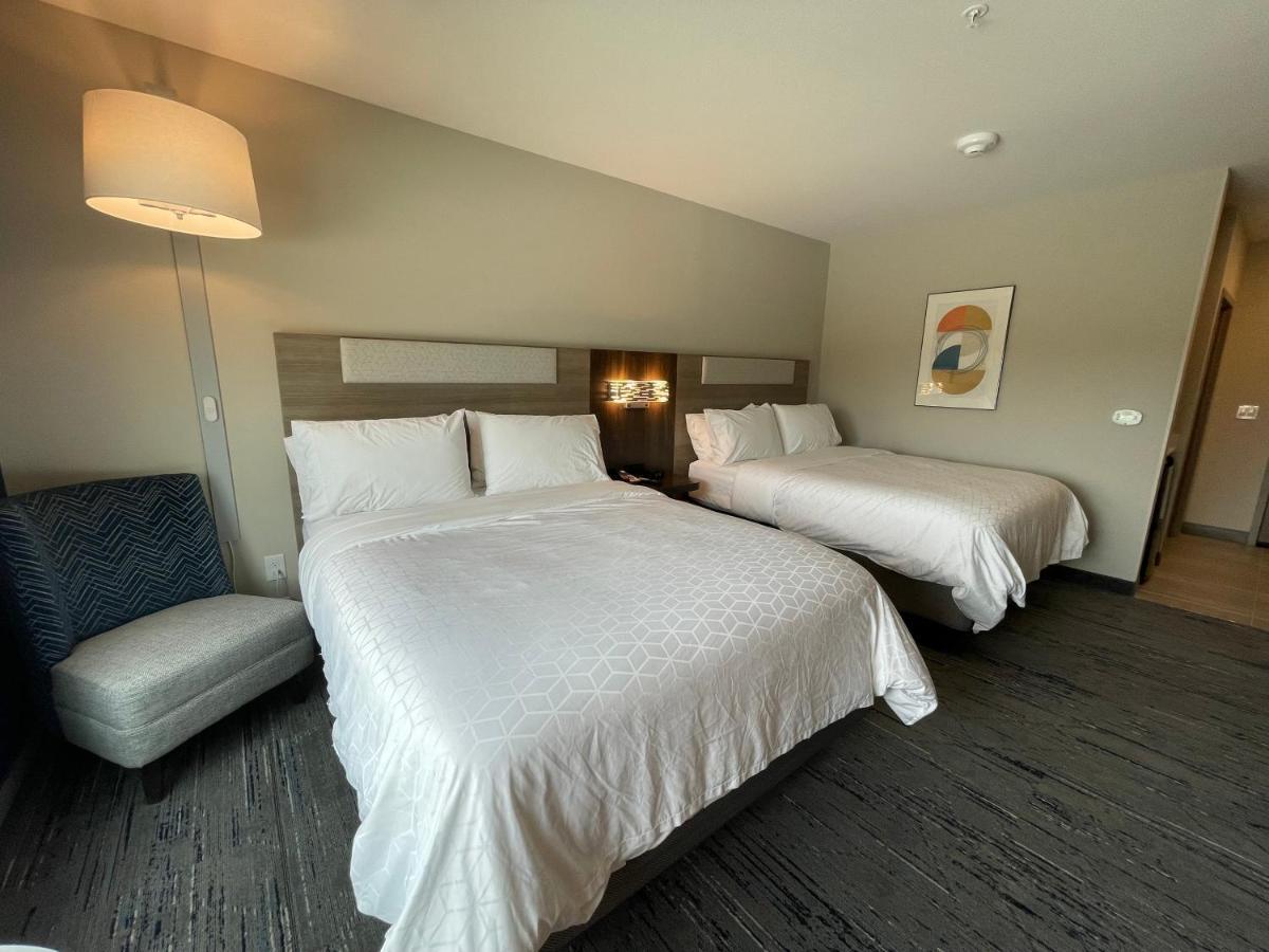 Holiday Inn Express & Suites - Ft. Smith - Airport By Ihg Fort Smith Ngoại thất bức ảnh