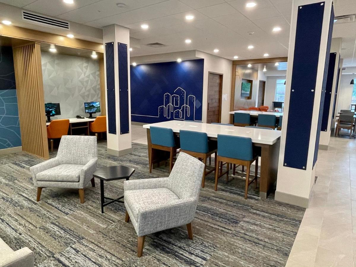 Holiday Inn Express & Suites - Ft. Smith - Airport By Ihg Fort Smith Ngoại thất bức ảnh
