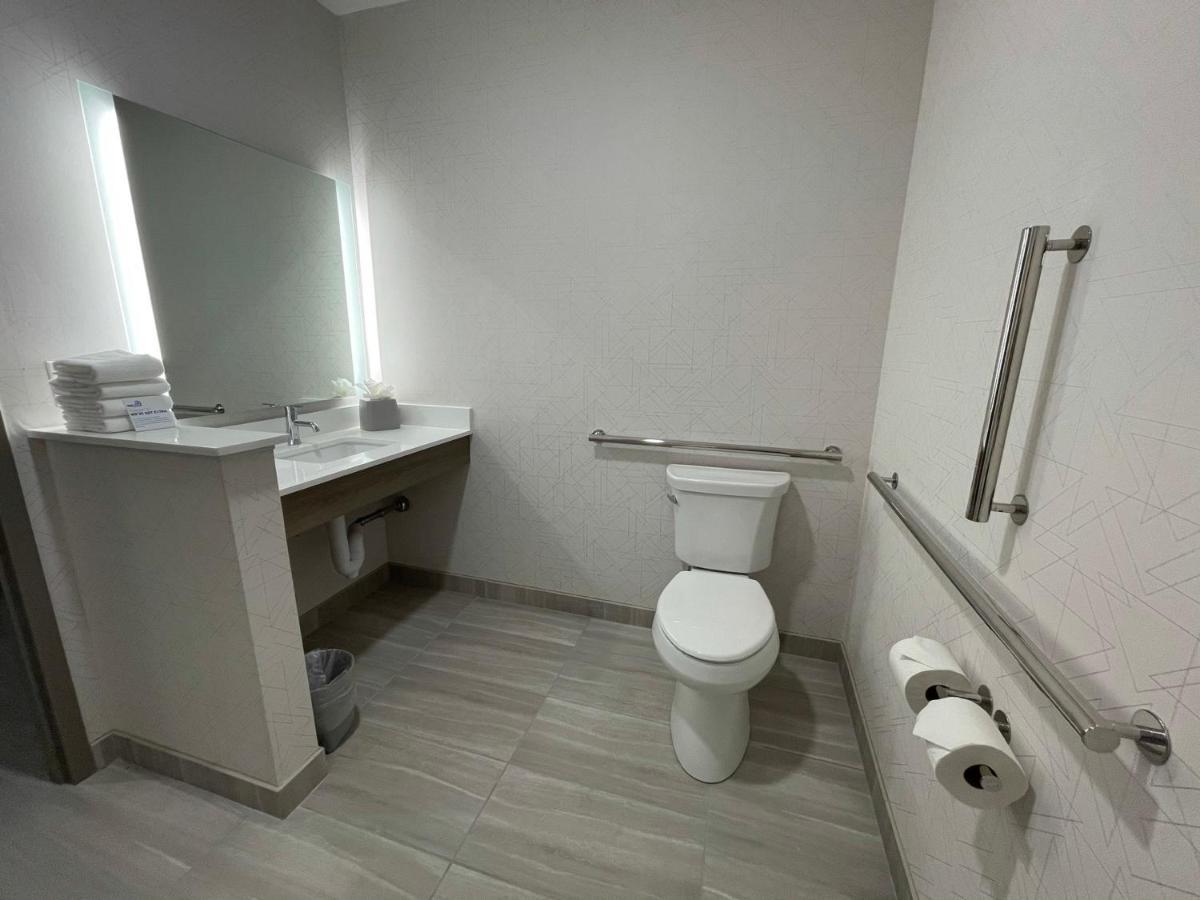 Holiday Inn Express & Suites - Ft. Smith - Airport By Ihg Fort Smith Ngoại thất bức ảnh