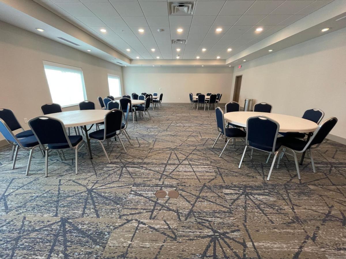Holiday Inn Express & Suites - Ft. Smith - Airport By Ihg Fort Smith Ngoại thất bức ảnh