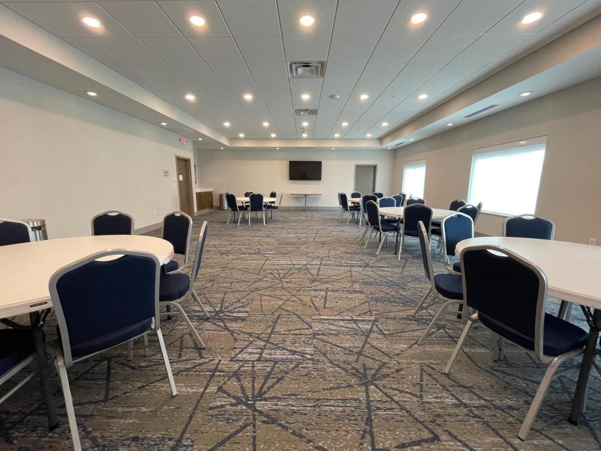 Holiday Inn Express & Suites - Ft. Smith - Airport By Ihg Fort Smith Ngoại thất bức ảnh
