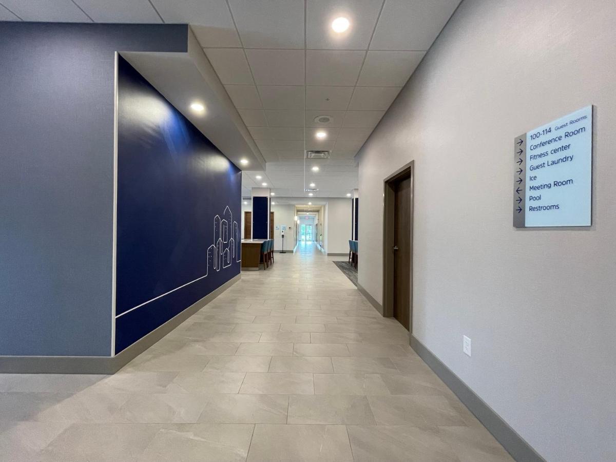 Holiday Inn Express & Suites - Ft. Smith - Airport By Ihg Fort Smith Ngoại thất bức ảnh