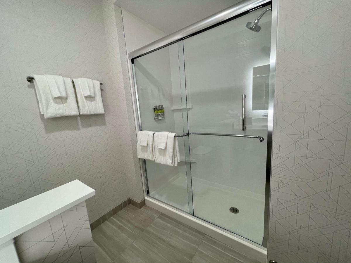 Holiday Inn Express & Suites - Ft. Smith - Airport By Ihg Fort Smith Ngoại thất bức ảnh