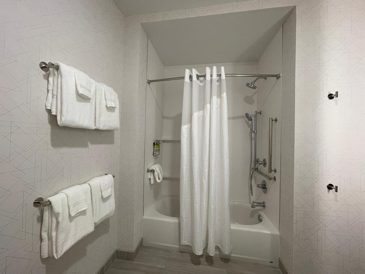Holiday Inn Express & Suites - Ft. Smith - Airport By Ihg Fort Smith Ngoại thất bức ảnh
