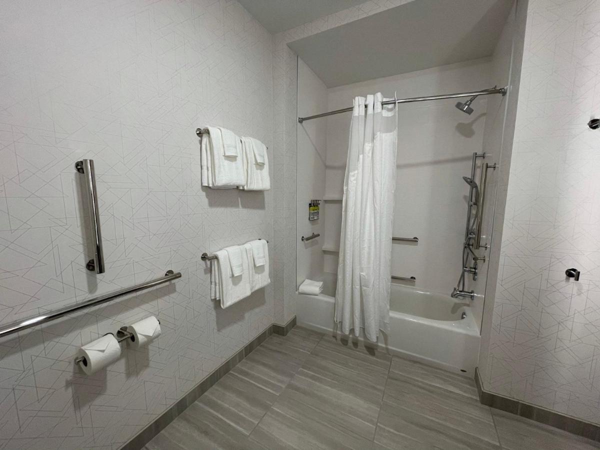 Holiday Inn Express & Suites - Ft. Smith - Airport By Ihg Fort Smith Ngoại thất bức ảnh