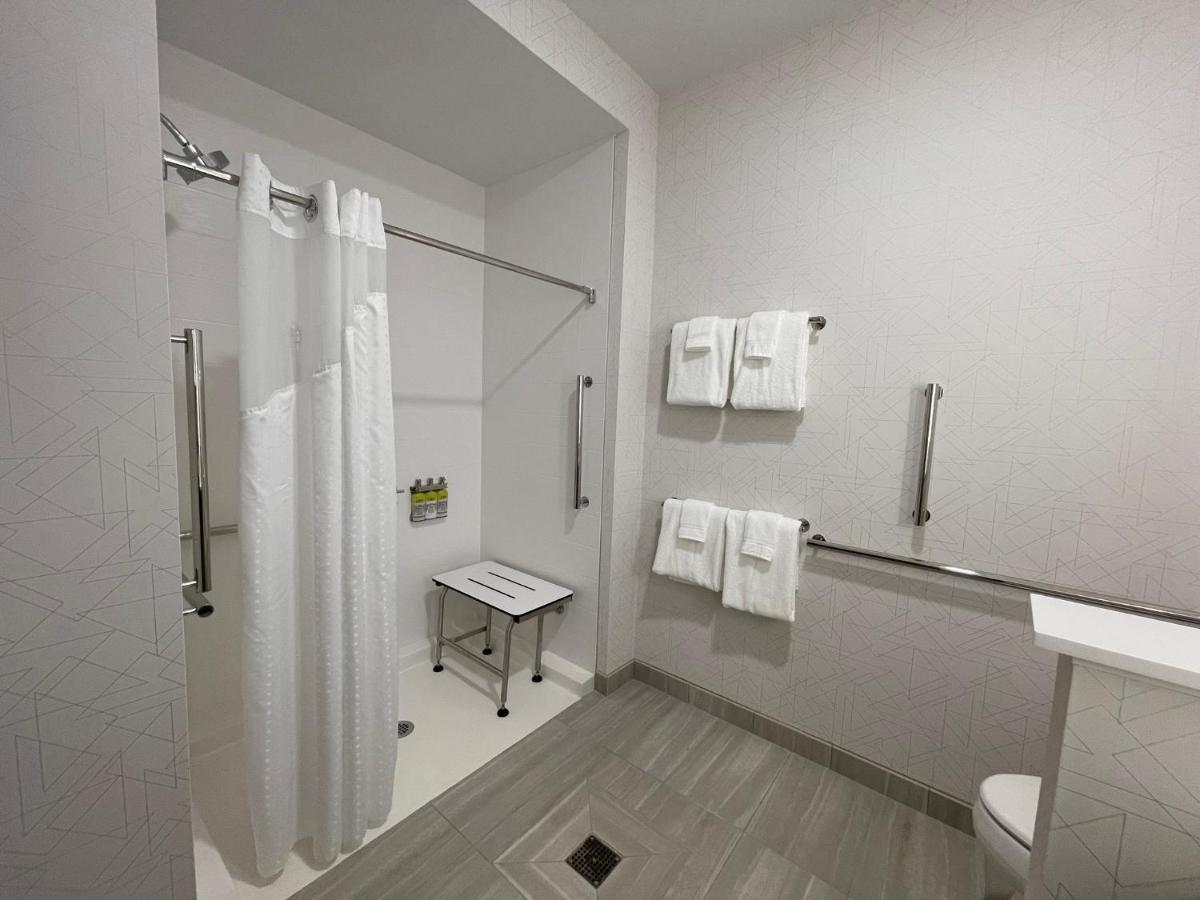 Holiday Inn Express & Suites - Ft. Smith - Airport By Ihg Fort Smith Ngoại thất bức ảnh