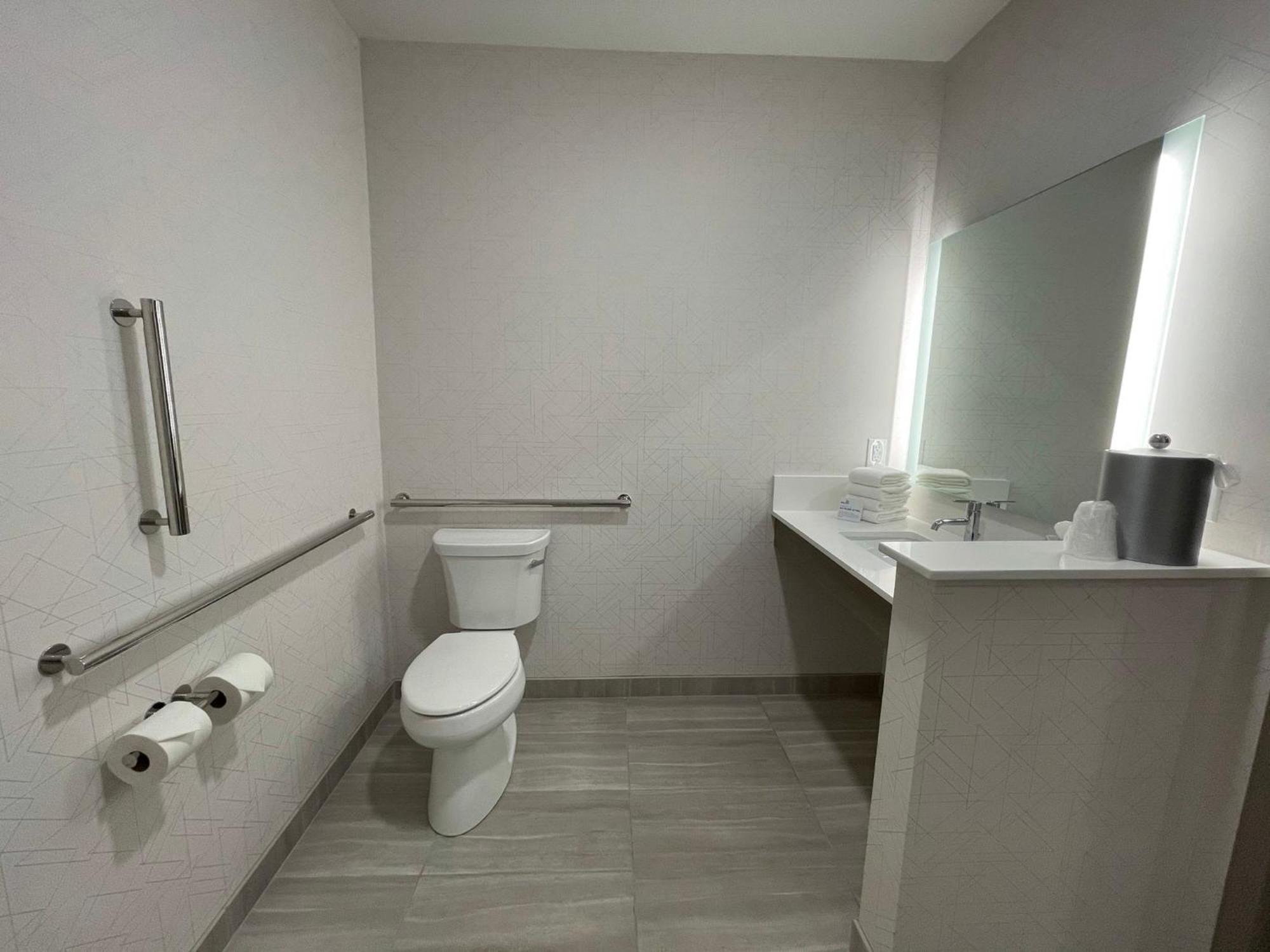 Holiday Inn Express & Suites - Ft. Smith - Airport By Ihg Fort Smith Ngoại thất bức ảnh